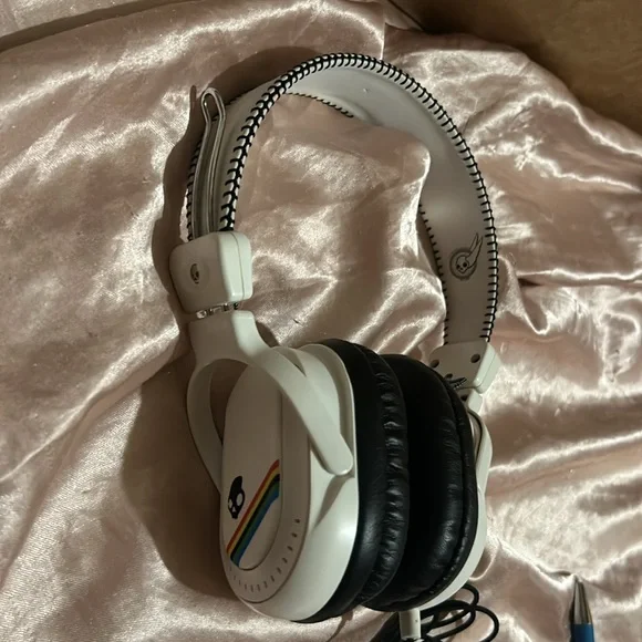 Skullcandy Agent Over-Ear Headphones (Like New) - Picture 11 of 11